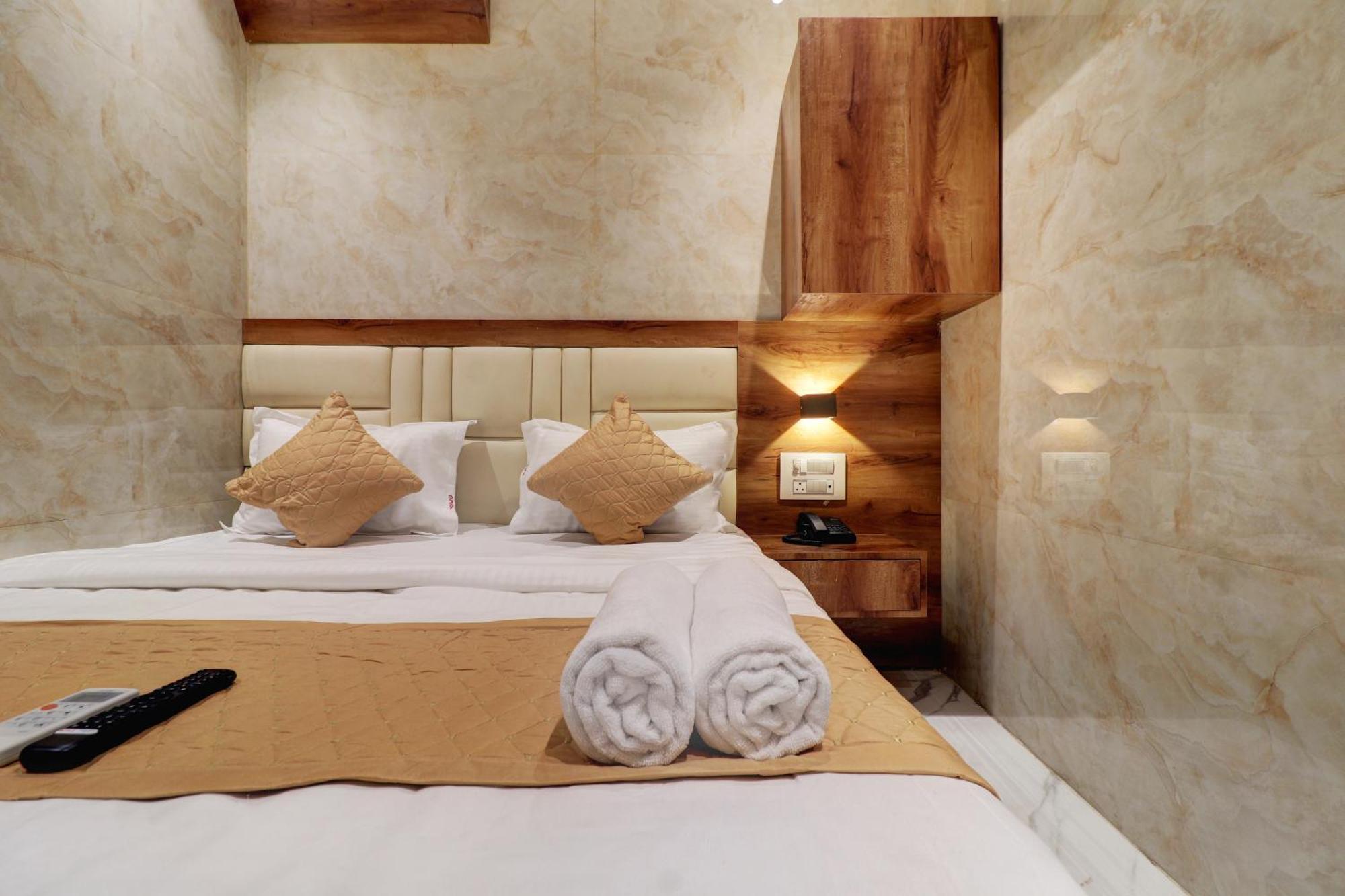 מומביי Hotel Omega מראה חיצוני תמונה